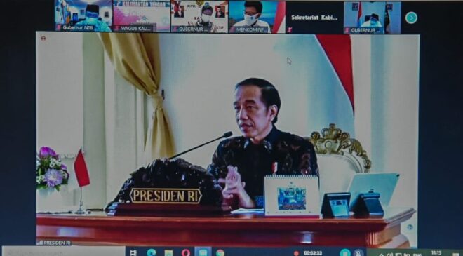 Presiden Jokowi Minta Pemda Tingkatkan Pengawasan Penerapan Protokol Kesehatan