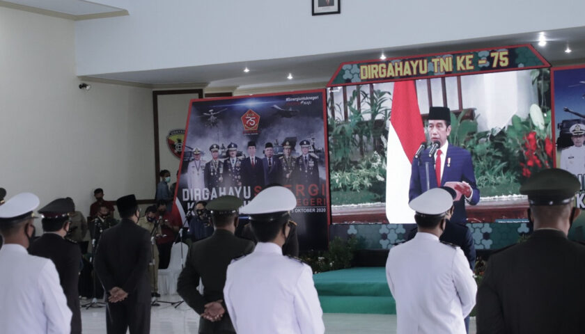 HUT TNI ke-75, Jokowi Minta Transformasi Organisasi dan Perkuat Sinergi